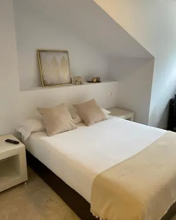 Marina Iii リャネス